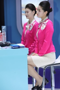 25CATA长龙航空姐颜值赞后台肉丝脱鞋【套图✚视频】