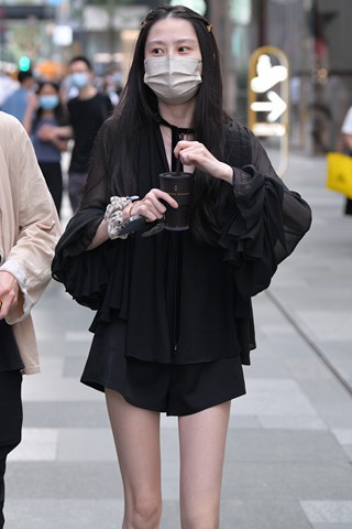 竹竿腿小姐姐