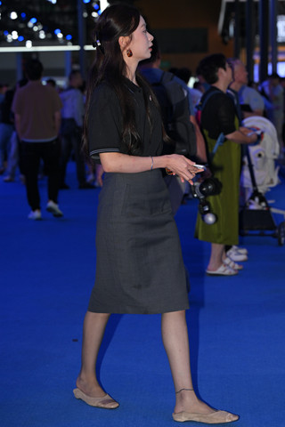 超薄灰丝小姐姐