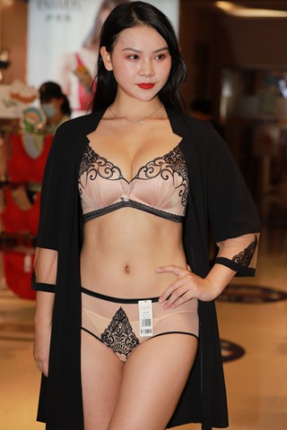 某商场内衣秀静态动态打包合集